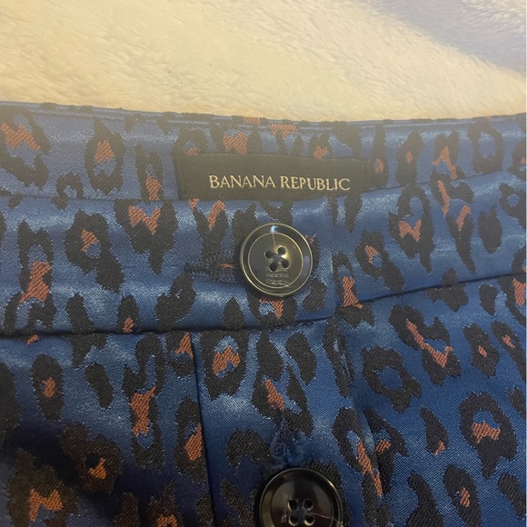 Banana Republic Leopard Print Skirt - Picture 4 of 7